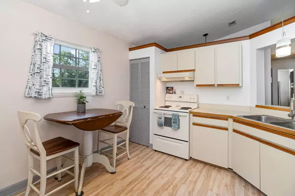 1170 Hammacher AVE SW, Palm Bay, FL 32908