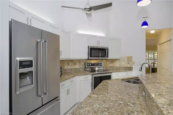 846 Charlemagne BLVD, Naples, FL 34112