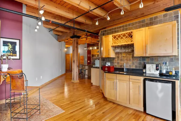 413 N 2nd Unit 570, Milwaukee, WI 53203