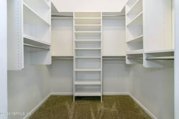 10550 BAYMEADOWS RD #820, Jacksonville, FL 32256