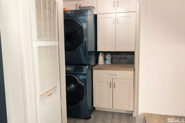 8 Stope Rd, Dayton, NV 89403