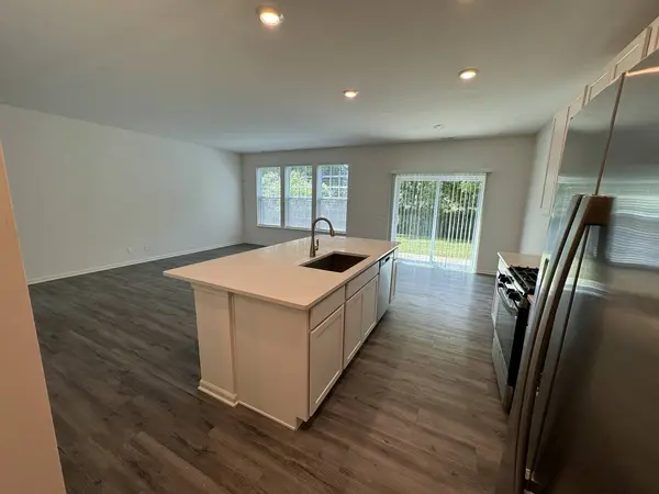 1025 Draper Road, Mchenry, IL 60050