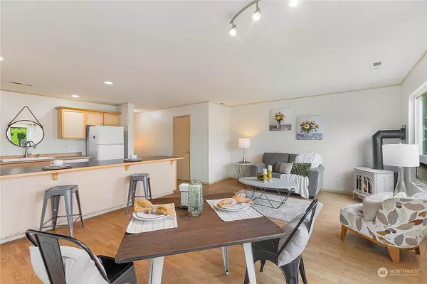 137 NE Tucannon CT, Bremerton, WA 98311