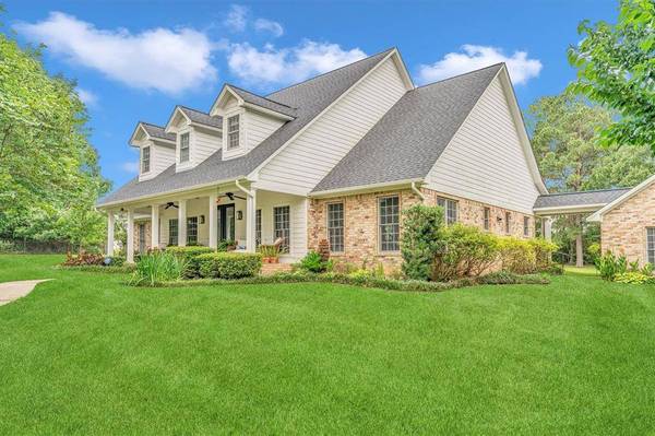 115 Tanglewood DR, Huntsville, TX 77320