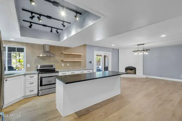 1110 W MISSION Drive, Chandler, AZ 85224