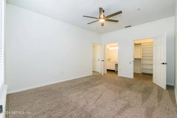 10550 BAYMEADOWS RD #820, Jacksonville, FL 32256