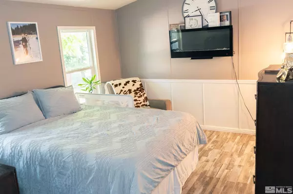 8 Stope Rd, Dayton, NV 89403