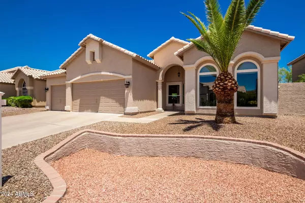 2740 E WINDMERE Drive, Phoenix, AZ 85048