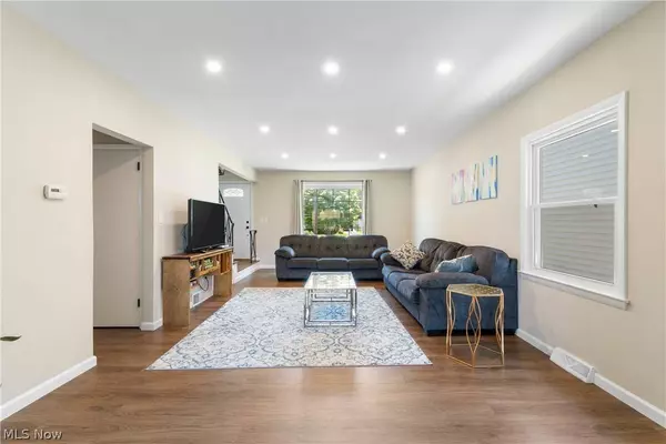 4503 Groveland RD, University Heights, OH 44118