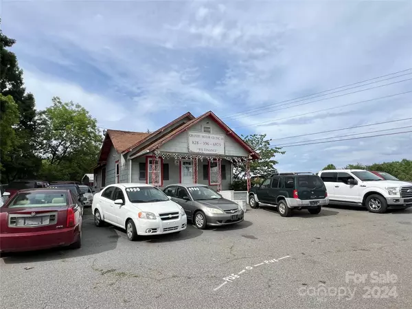 3994 Tom Calloway LN, Hudson, NC 28638