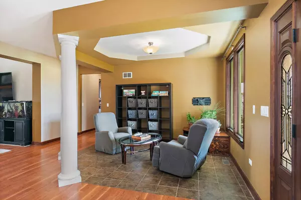 550 Maplewood RD, Somonauk, IL 60552