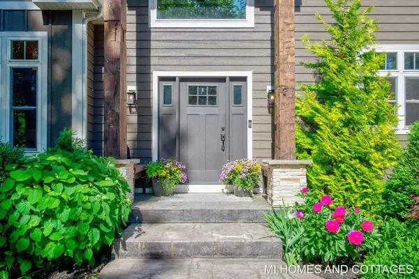 17881 West Spring Lake Road, Spring Lake, MI 49456