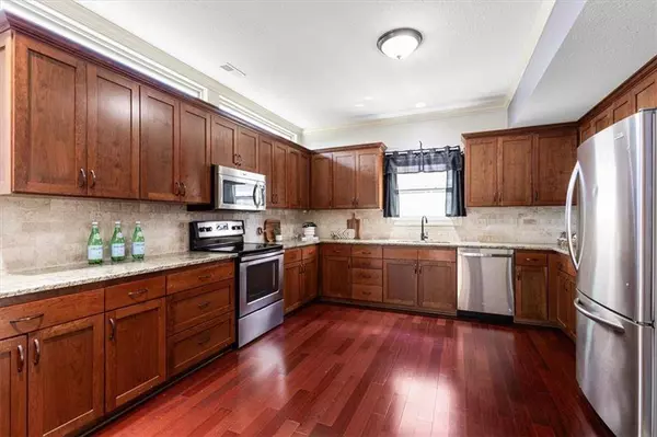 918 Drum DR, Lawrence, KS 66049