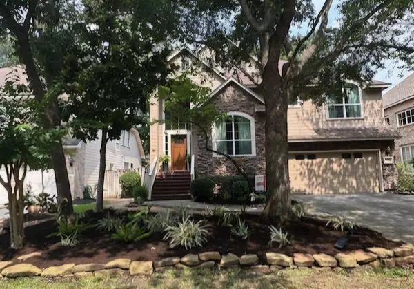 67 Wildflower Trace Place, The Woodlands, TX 77382