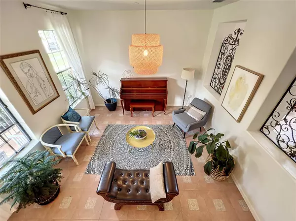 9800 CAROLINE PARK DR, Orlando, FL 32832