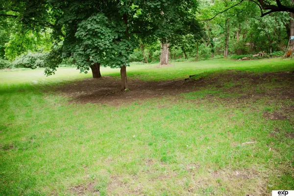 12423 N 40th Street, Omaha, NE 68112