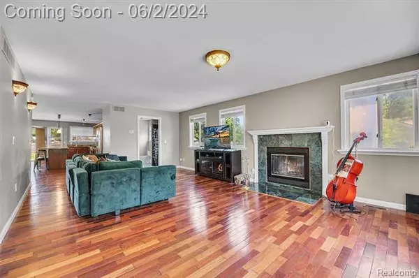 24021 Murray Street, Clinton Township, MI 48035