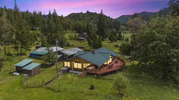 3626 Windy Creek Rd, Glendale, OR 97442