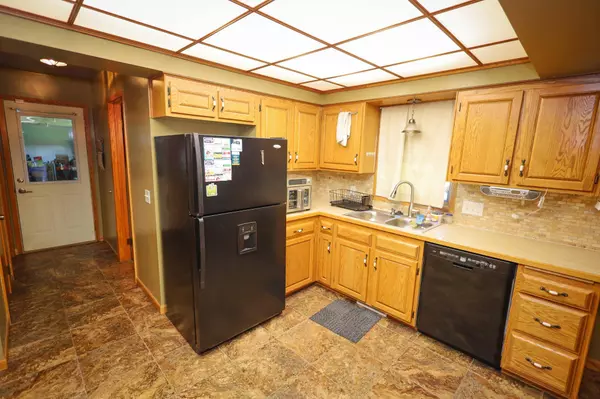 709 Ford AVE, Spring Valley, MN 55975