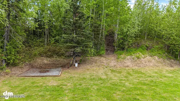 269 S Vickie CIR, Wasilla, AK 99645