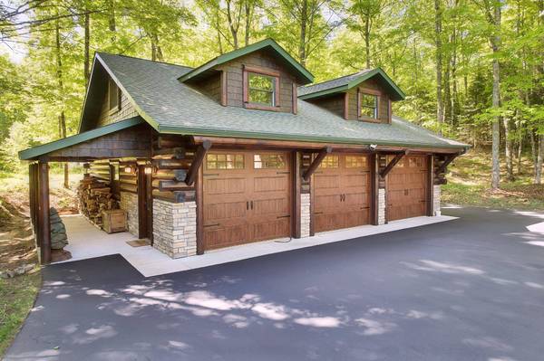 16614 BAKER LN, Eagle River, WI 54521