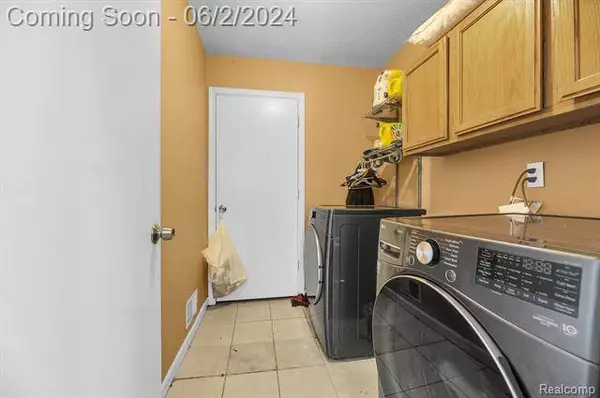 24021 Murray Street, Clinton Township, MI 48035