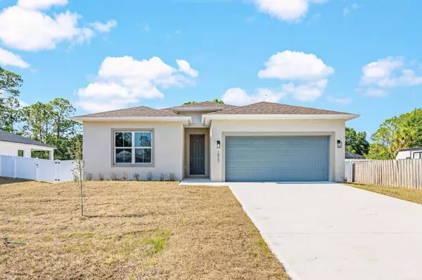 1017 Benedictine ST NW, Palm Bay, FL 32907