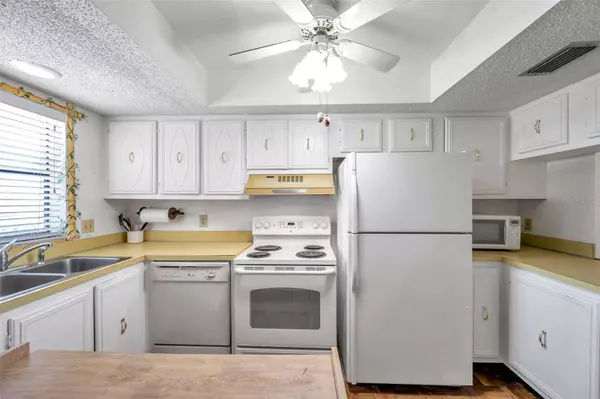 18650 GULF BLVD #402, Indian Shores, FL 33785