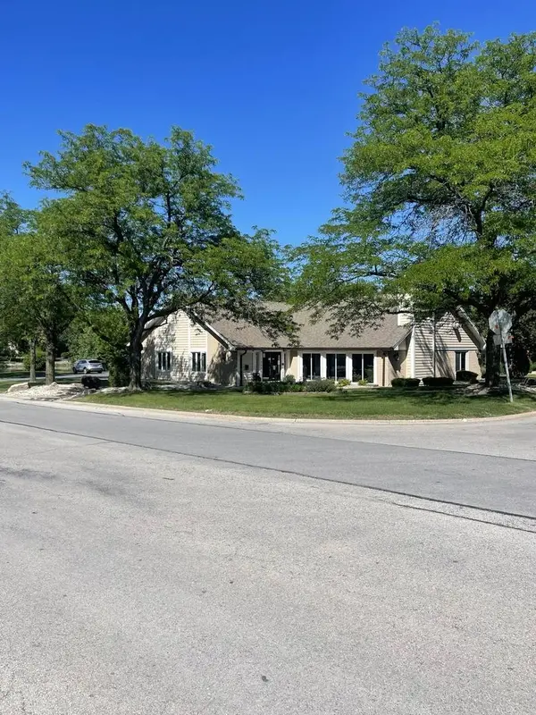 15630 Orlan Brook Drive #146, Orland Park, IL 60462