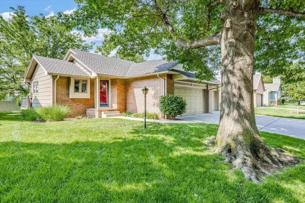 8311 W Garden Ridge St, Wichita, KS 67205