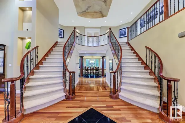 1144 119 ST NW, Edmonton, AB T6J 7H7