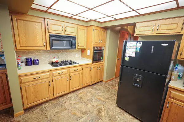 709 Ford AVE, Spring Valley, MN 55975