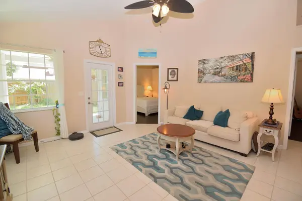 1773 Nicklaus DR, Melbourne, FL 32935