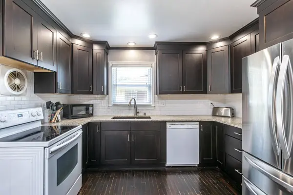 868 Laurel HIll RD, Lexington, KY 40504