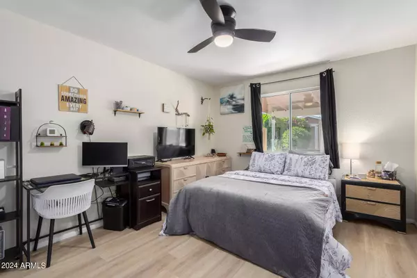 7856 E GARNET Avenue, Mesa, AZ 85209