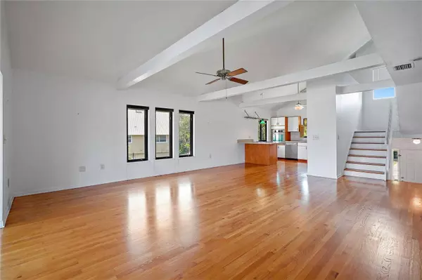 3924 BEACH DR SE, Saint Petersburg, FL 33705