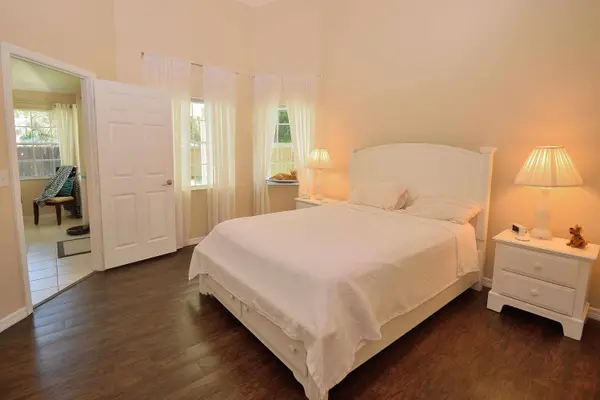 1773 Nicklaus DR, Melbourne, FL 32935