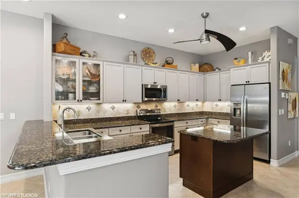 8538 Chase Preserve DR, Naples, FL 34113