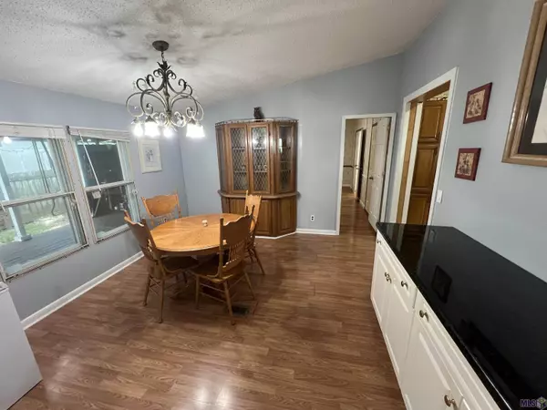 14405 OAK MEADOW ST, Gonzales, LA 70737