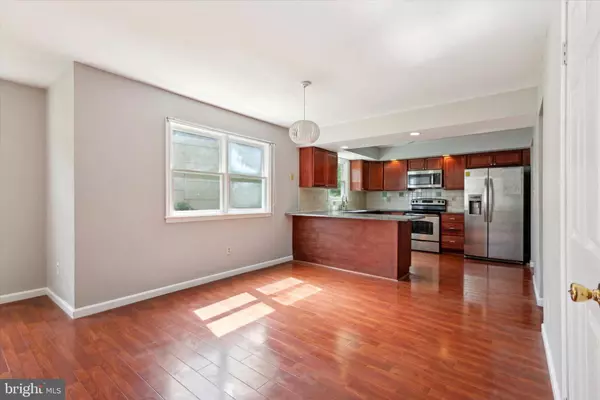 1514 IVYWOOD WAY, Lansdale, PA 19446