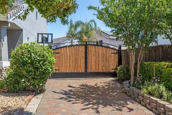 1749 Mary Augusta ST, Manteca, CA 95337