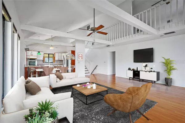 3924 BEACH DR SE, Saint Petersburg, FL 33705