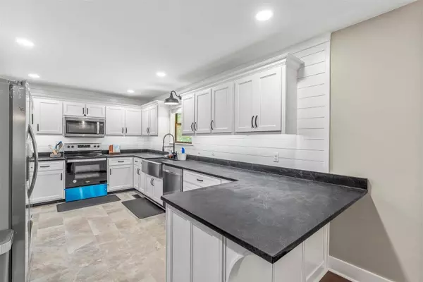 362 Pine Grove Access Rd, Ringgold, GA 30736