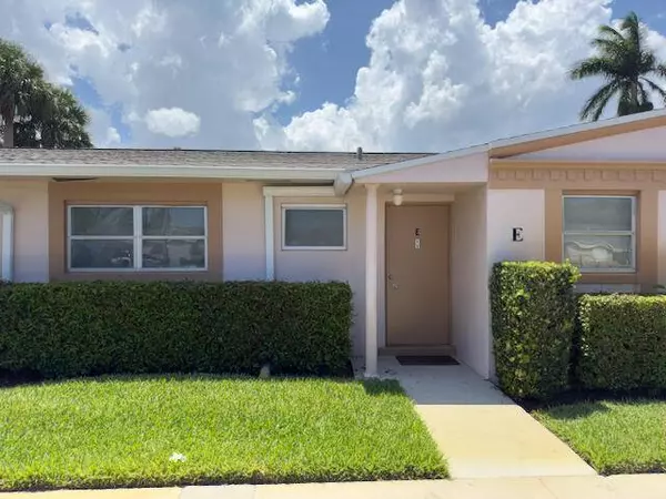 2567 W Dudley DR E, West Palm Beach, FL 33415