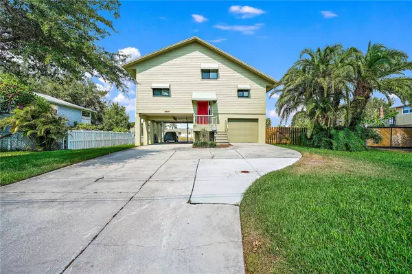 3924 BEACH DR SE, Saint Petersburg, FL 33705