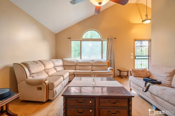 3213 GREEN Street, Steger, IL 60475