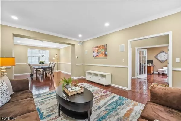 6 Princeton Highlands Blvd, Franklin Twp., NJ 08540