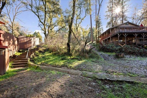 5685 Stream WAY, Somerset, CA 95684
