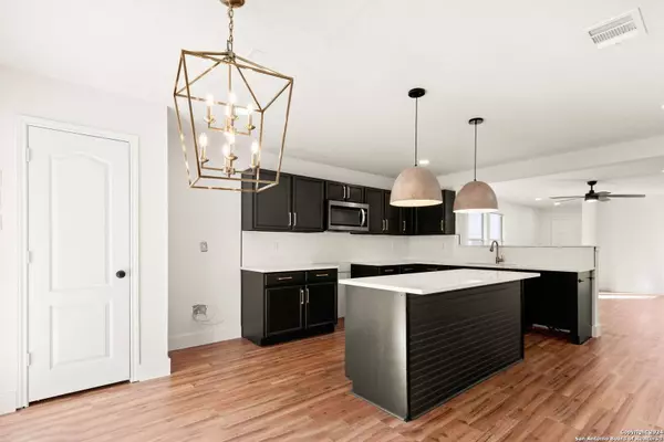 11130 ICICLE BENCH, San Antonio, TX 78254-5423