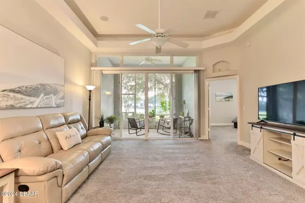 120 Bauer CIR, Daytona Beach, FL 32124